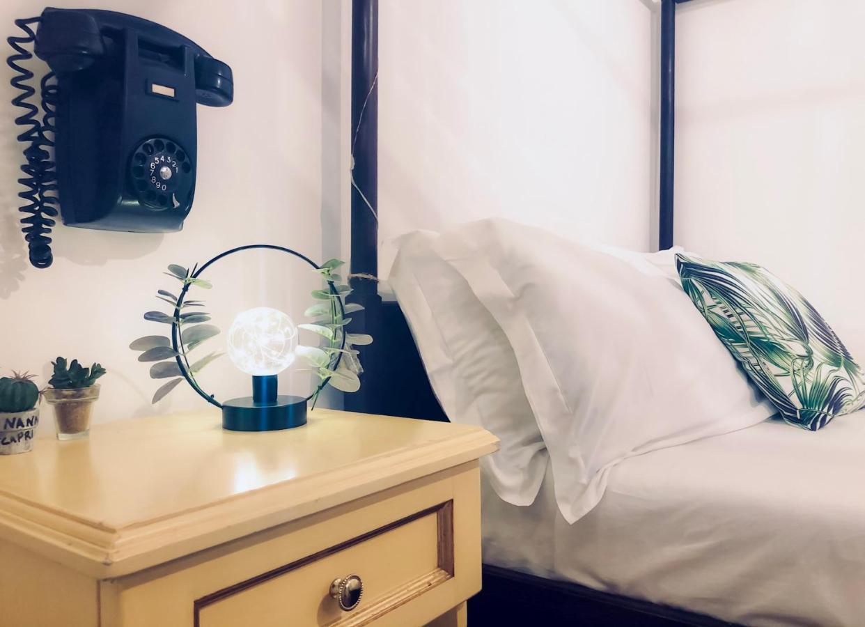 Jungle 13 - Room And Apartments 那不勒斯 外观 照片