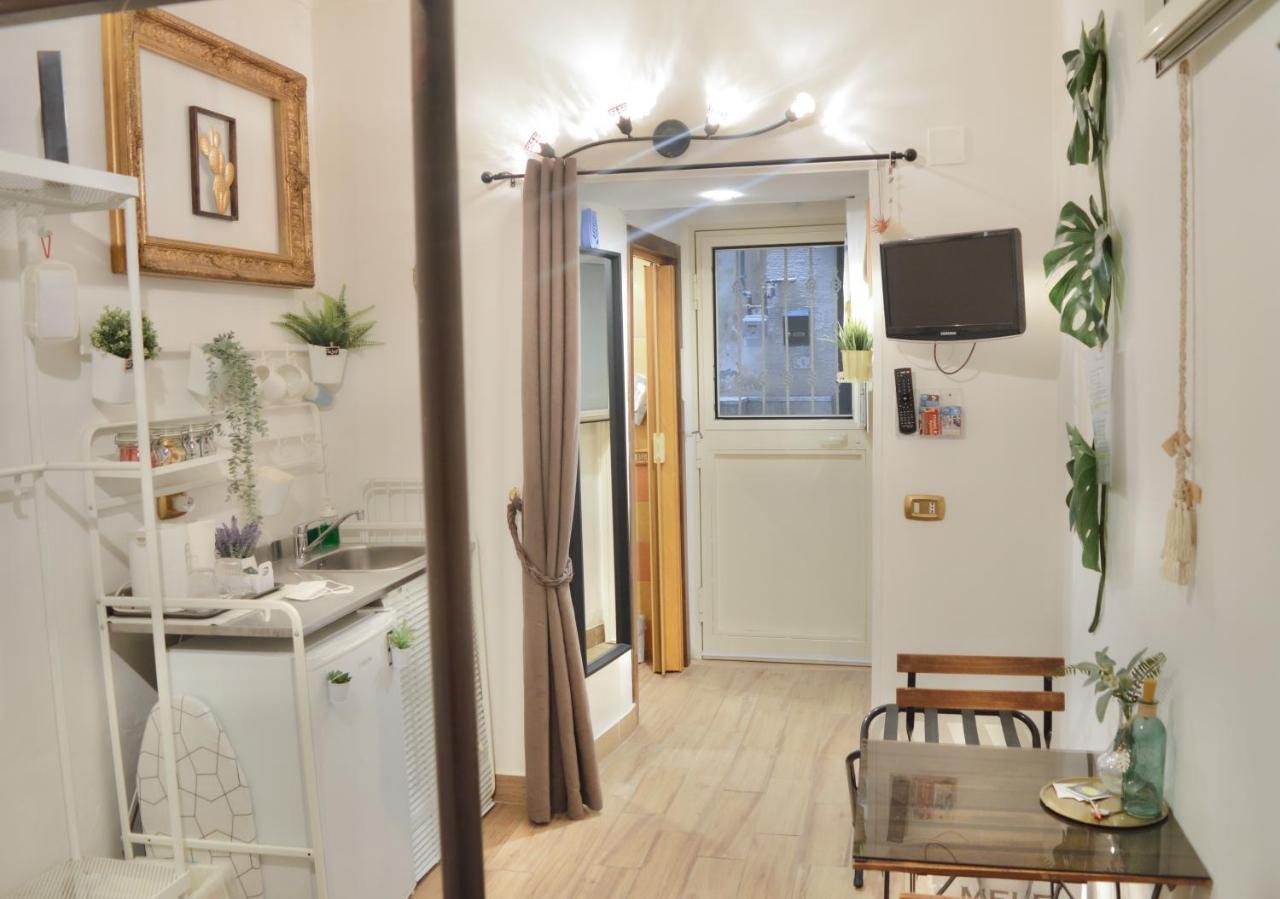 Jungle 13 - Room And Apartments 那不勒斯 外观 照片